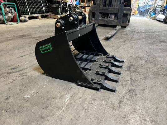 Godet squelette pour 1T à 2T5 - axe 30 mm - Sorting bucket for Construction machinery: picture 3 Godet squelette pour 1T à 2T5 - axe 30 mm - Sorting bucket for Construction machinery: picture 3