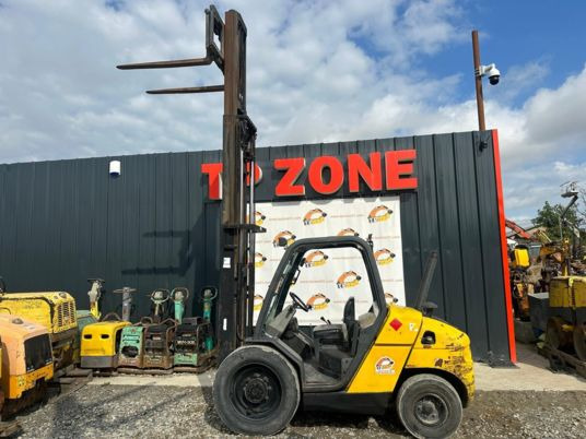 Manitou MSI30 Buggie à 14 900 € HT - Diesel forklift: picture 4 Manitou MSI30 Buggie à 14 900 € HT - Diesel forklift: picture 4