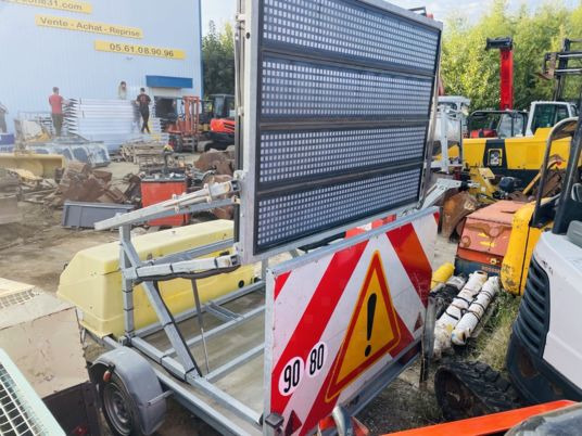 Remorque ECIM pour messages Lumineux - Car trailer: picture 5 Remorque ECIM pour messages Lumineux - Car trailer: picture 5