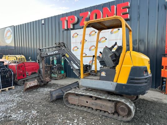 Mini excavator Volvo EC25 à 14 900 € HT: picture 18 Mini excavator Volvo EC25 à 14 900 € HT: picture 18