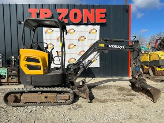 Volvo ECR25D à 23900 euros HT - Mini excavator: picture 1 Volvo ECR25D à 23900 euros HT - Mini excavator: picture 1