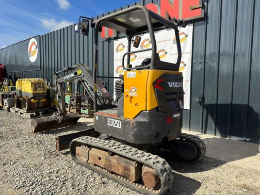 Volvo ECR25D à 23900 euros HT - Mini excavator: picture 4 Volvo ECR25D à 23900 euros HT - Mini excavator: picture 4