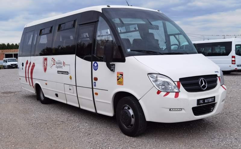 Mercedes-Benz WING VARIO 34 euro 5 *klimatyzacja*webasto*winda - Suburban bus: picture 1 Mercedes-Benz WING VARIO 34 euro 5 *klimatyzacja*webasto*winda - Suburban bus: picture 1