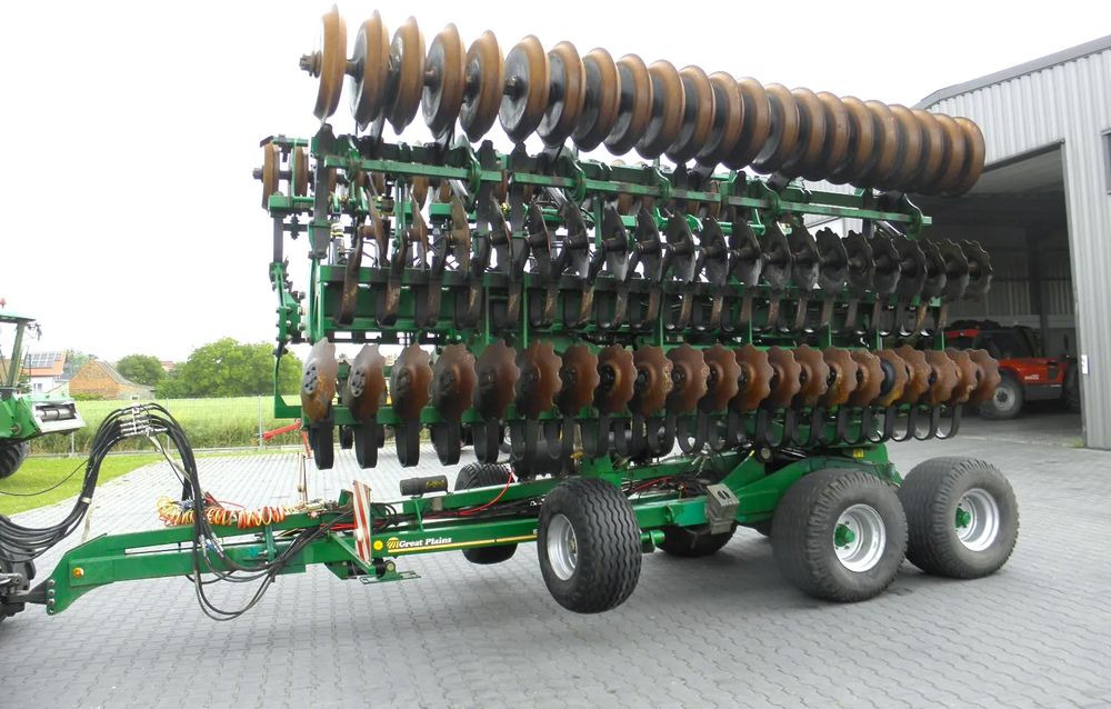 Great Plains Simba X-Prees 10 Stan Bardzo Dobry, 2014 Rok, Nie Malowana - Soil tillage equipment: picture 2 Great Plains Simba X-Prees 10 Stan Bardzo Dobry, 2014 Rok, Nie Malowana - Soil tillage equipment: picture 2