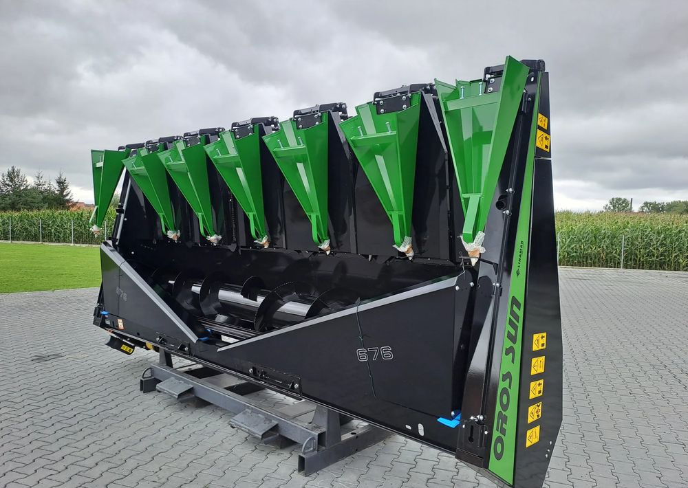 Oros Oros SUN 676 6 rzędowy, Nowe Przystawki do zbioru Słonecznika - Sunflower harvester: picture 1 Oros Oros SUN 676 6 rzędowy, Nowe Przystawki do zbioru Słonecznika - Sunflower harvester: picture 1