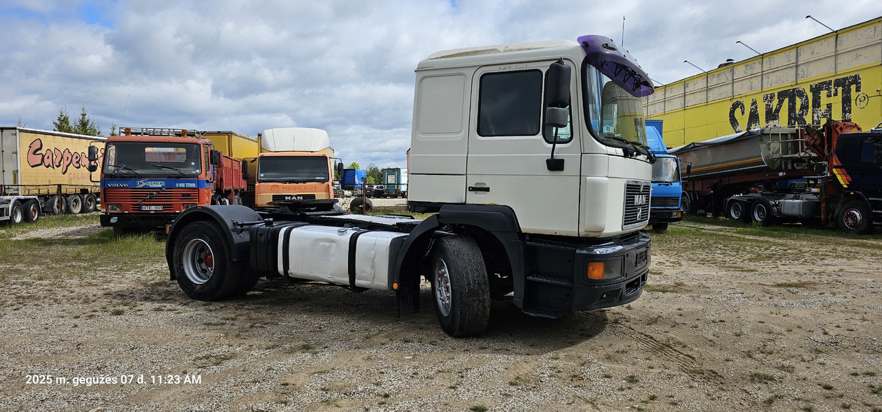 MAN 189.414 - Curtain side truck: picture 5 MAN 189.414 - Curtain side truck: picture 5