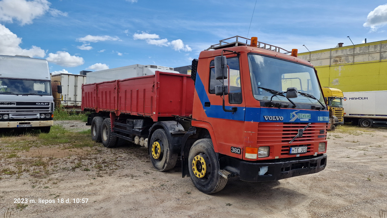 VOLVO FL 10 8x4 - Tipper: picture 3 VOLVO FL 10 8x4 - Tipper: picture 3