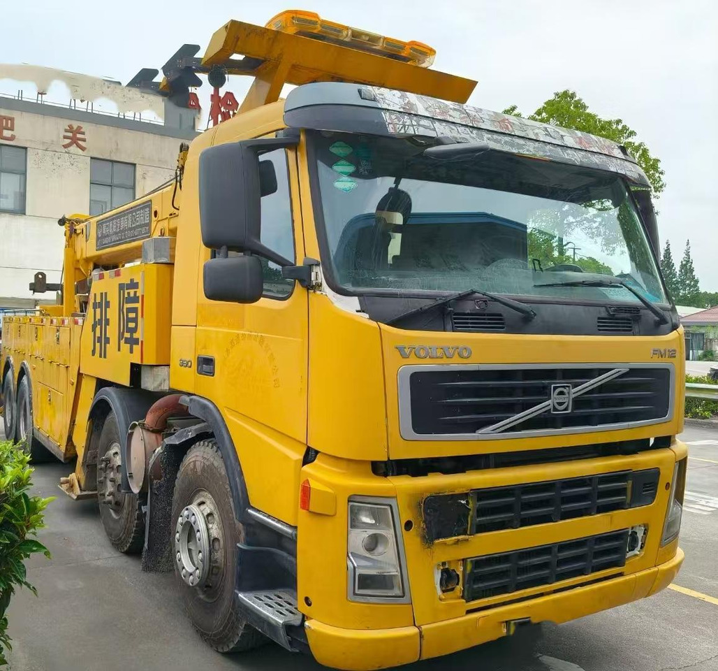 VOLVO FM12 - Tow truck: picture 3 VOLVO FM12 - Tow truck: picture 3