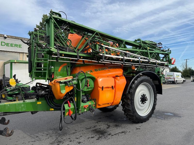AMAZONE UX5200 - Trailed sprayer: picture 1 AMAZONE UX5200 - Trailed sprayer: picture 1