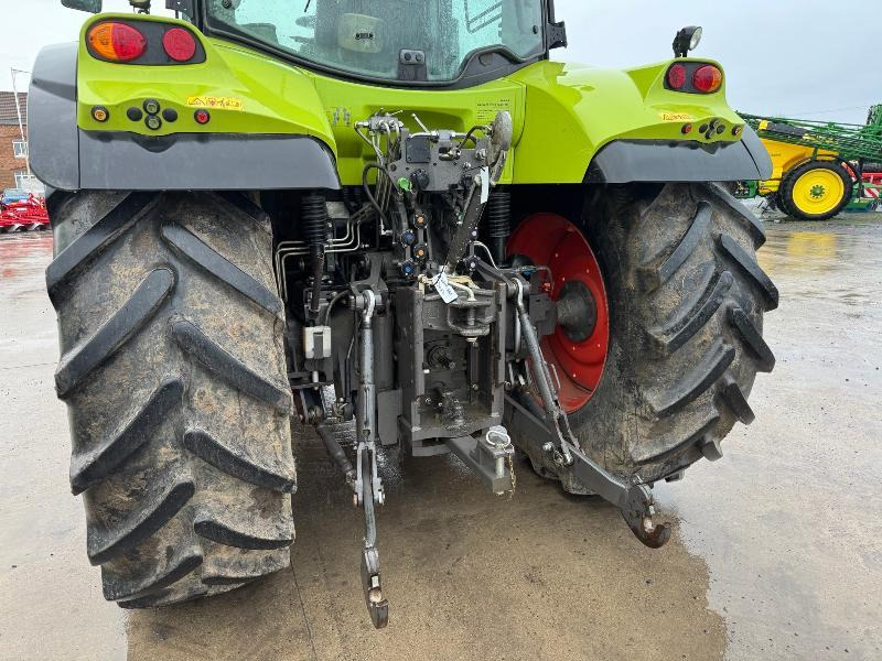 CLAAS ARION 620 - Farm tractor: picture 5 CLAAS ARION 620 - Farm tractor: picture 5