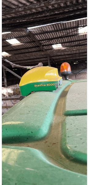 JOHN DEERE 6135R - Farm tractor: picture 5 JOHN DEERE 6135R - Farm tractor: picture 5