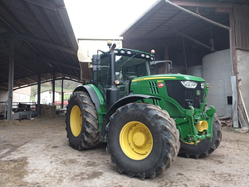 JOHN DEERE 6195R - Farm tractor: picture 2 JOHN DEERE 6195R - Farm tractor: picture 2