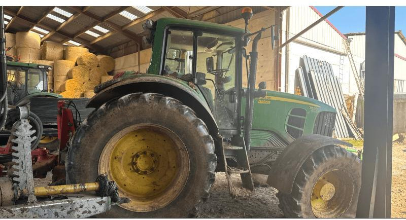 JOHN DEERE 7530 PREMIUM - Farm tractor: picture 3 JOHN DEERE 7530 PREMIUM - Farm tractor: picture 3