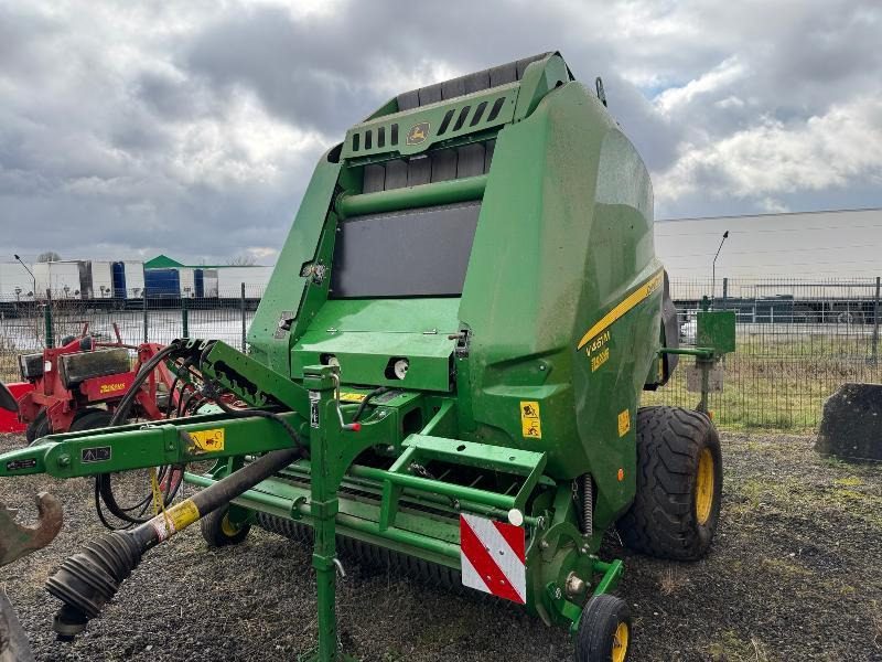 JOHN DEERE V461M - Round baler: picture 1 JOHN DEERE V461M - Round baler: picture 1