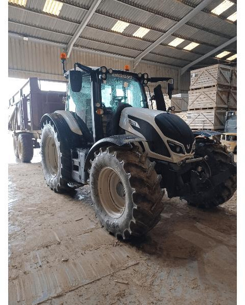VALTRA N174 DIRECT - Farm tractor: picture 2 VALTRA N174 DIRECT - Farm tractor: picture 2