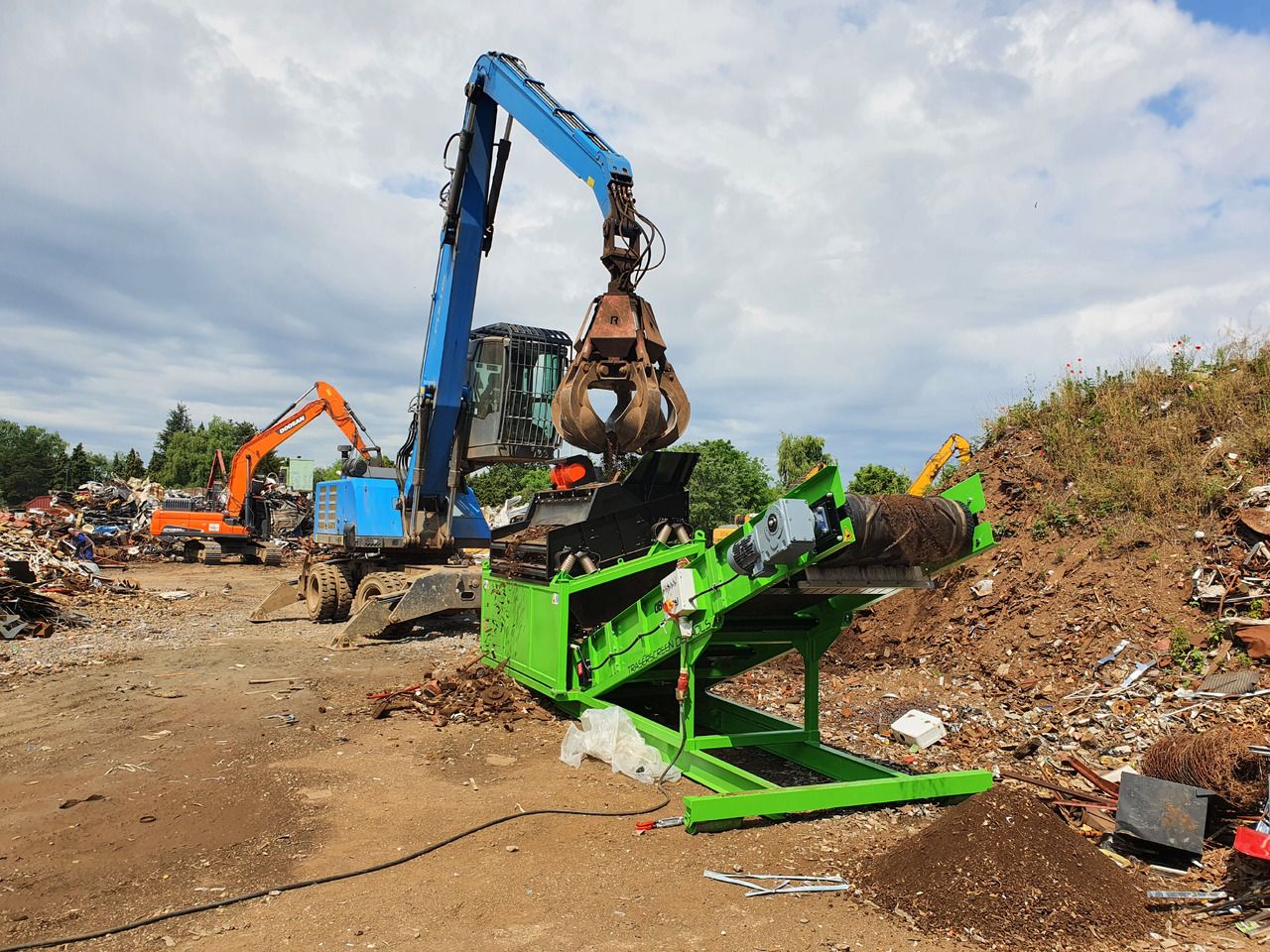 DB Engineering TraserScreen DB-40LS leasing DB Engineering TraserScreen DB-40LS: picture 7 DB Engineering TraserScreen DB-40LS leasing DB Engineering TraserScreen DB-40LS: picture 7