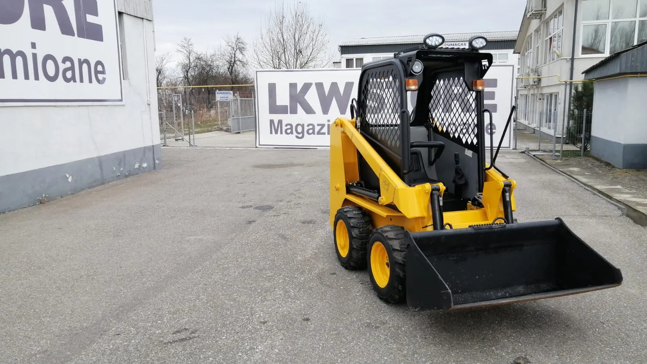 Bobcat Front Loader Ram Italia FM 120 – Hammer Installation - Skid steer loader: picture 2 Bobcat Front Loader Ram Italia FM 120 – Hammer Installation - Skid steer loader: picture 2