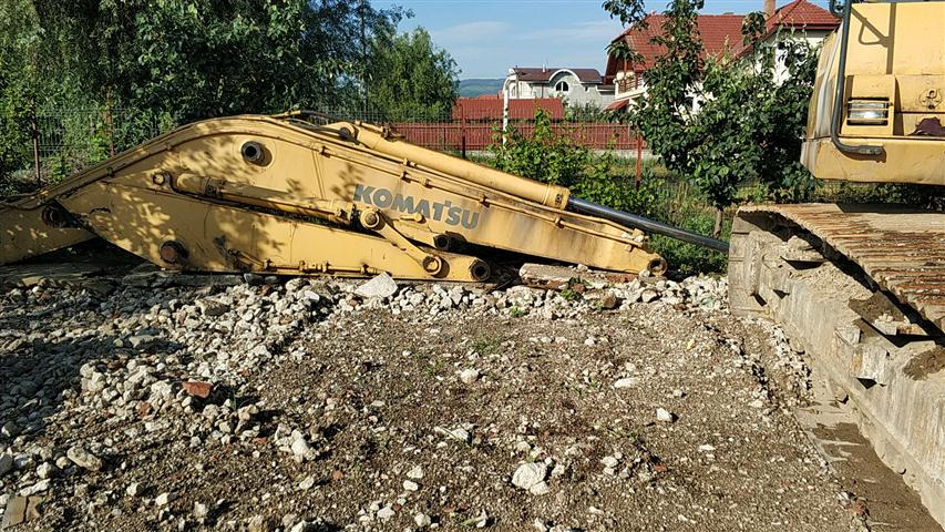 Excavator Komatsu PC 400-LC 5 with long arm - Crawler excavator: picture 3 Excavator Komatsu PC 400-LC 5 with long arm - Crawler excavator: picture 3