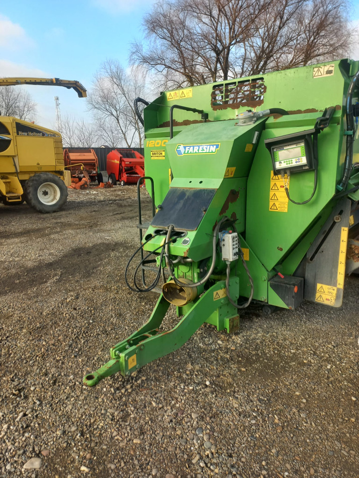 Forage mixer wagon FARESIN TMR 1200 TEHNOLOGICAL TRAILER: picture 8