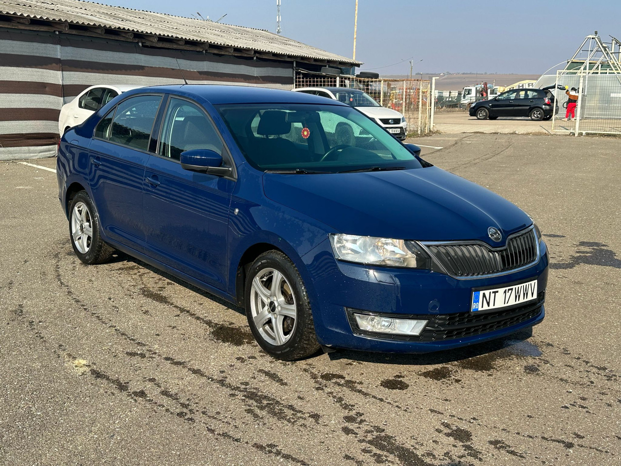 SKODA RAPID - Sedan: picture 3 SKODA RAPID - Sedan: picture 3
