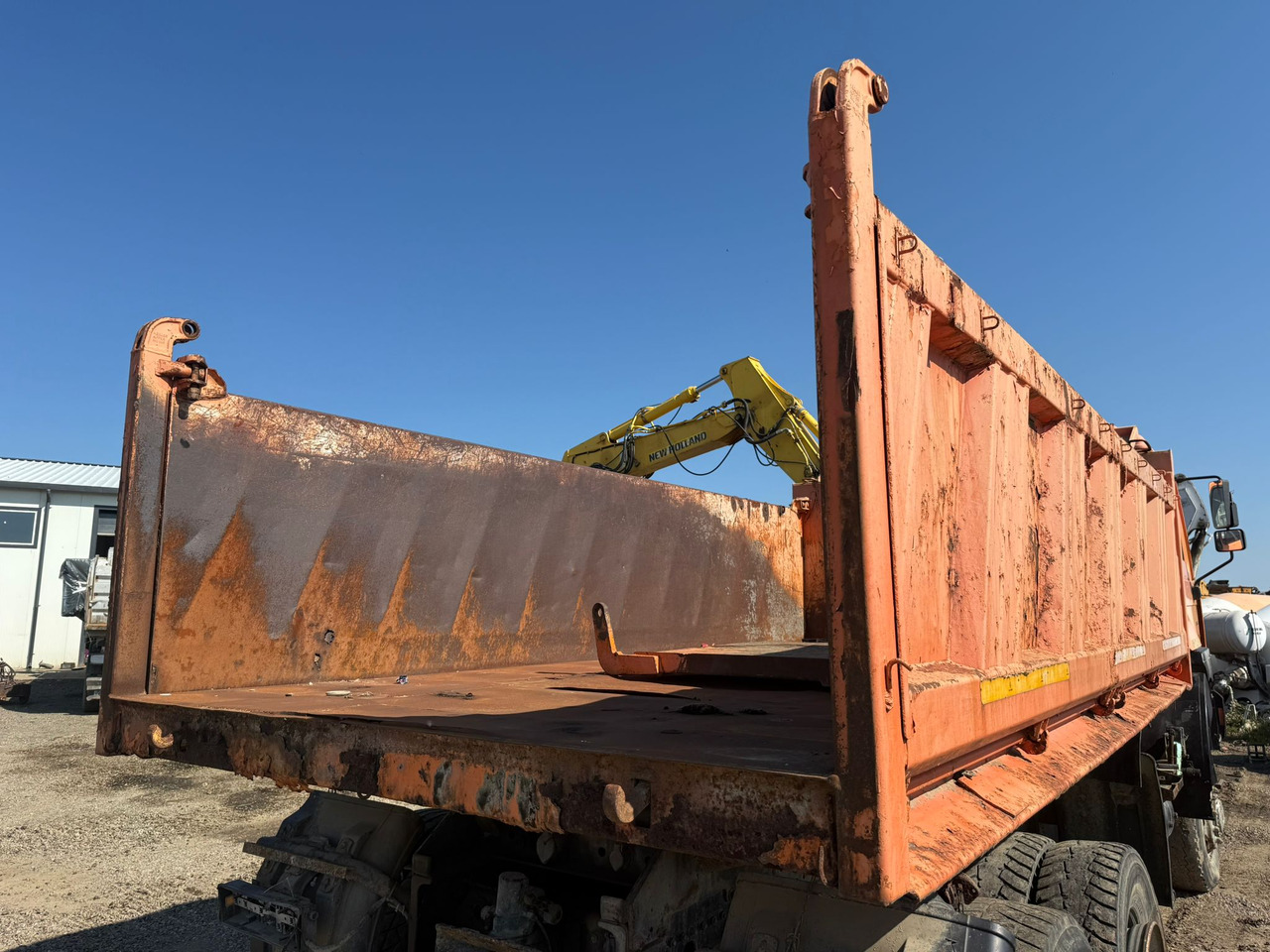 TIPPING BUCKET MEILLER KIPPER - Tipper body: picture 4 TIPPING BUCKET MEILLER KIPPER - Tipper body: picture 4