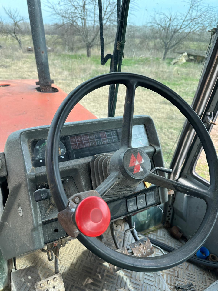 Tractor agricol Massey Ferguson 3655 - Farm tractor: picture 4 Tractor agricol Massey Ferguson 3655 - Farm tractor: picture 4