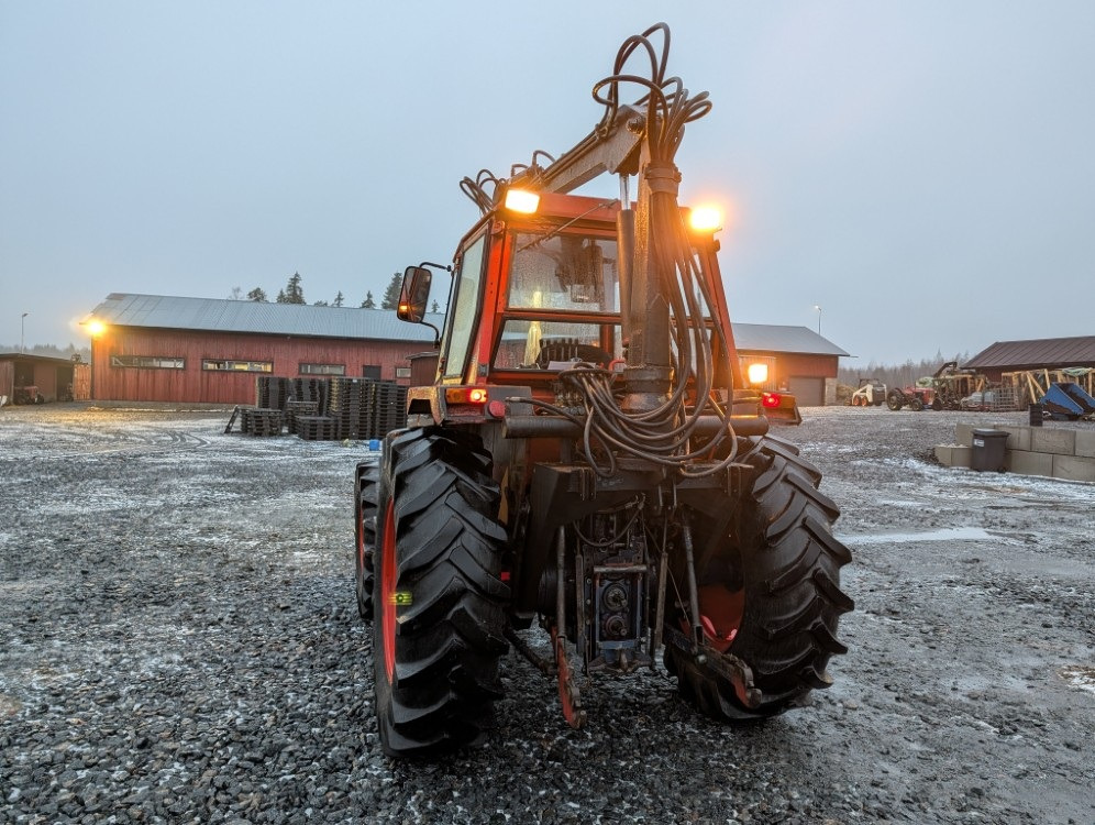 SAME Leopard 90 Turbo metsäkuormaajalla - Agricultural machinery: picture 3 SAME Leopard 90 Turbo metsäkuormaajalla - Agricultural machinery: picture 3