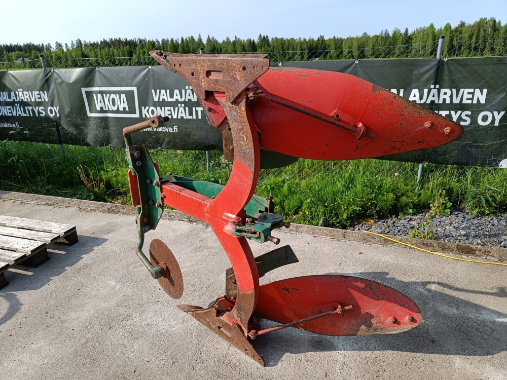 Kverneland E8 paluuauran siipipari 16 tuumainen - Plow: picture 3 Kverneland E8 paluuauran siipipari 16 tuumainen - Plow: picture 3
