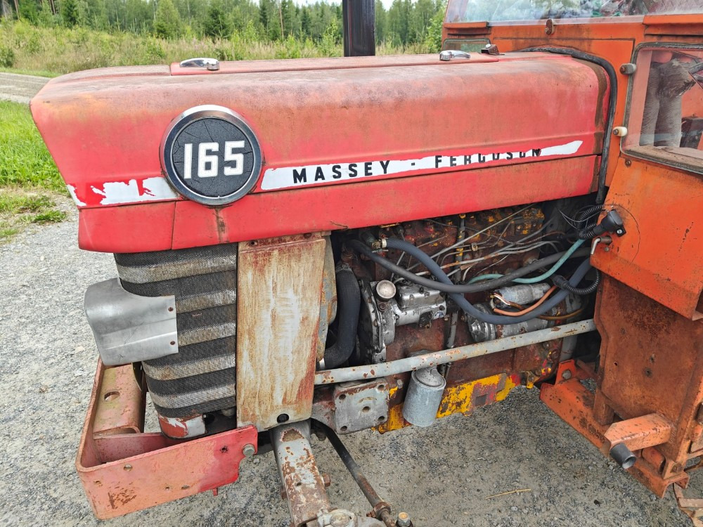 MASSEY FERGUSON 165S traktori, katso video! - Farm tractor: picture 5 MASSEY FERGUSON 165S traktori, katso video! - Farm tractor: picture 5