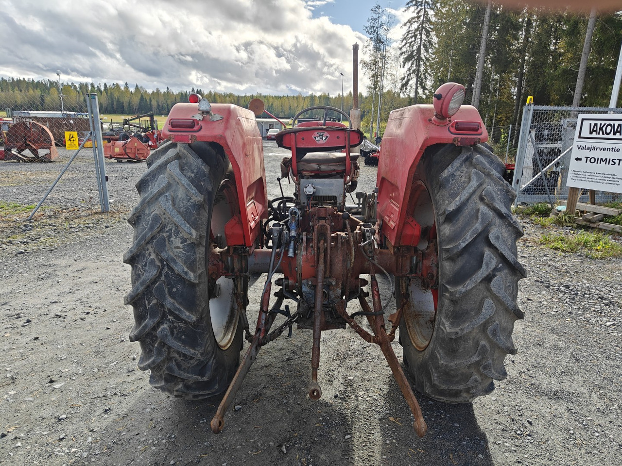 Massey Ferguson 175 Multi Power Avomalli, katso video! - Farm tractor: picture 3 Massey Ferguson 175 Multi Power Avomalli, katso video! - Farm tractor: picture 3