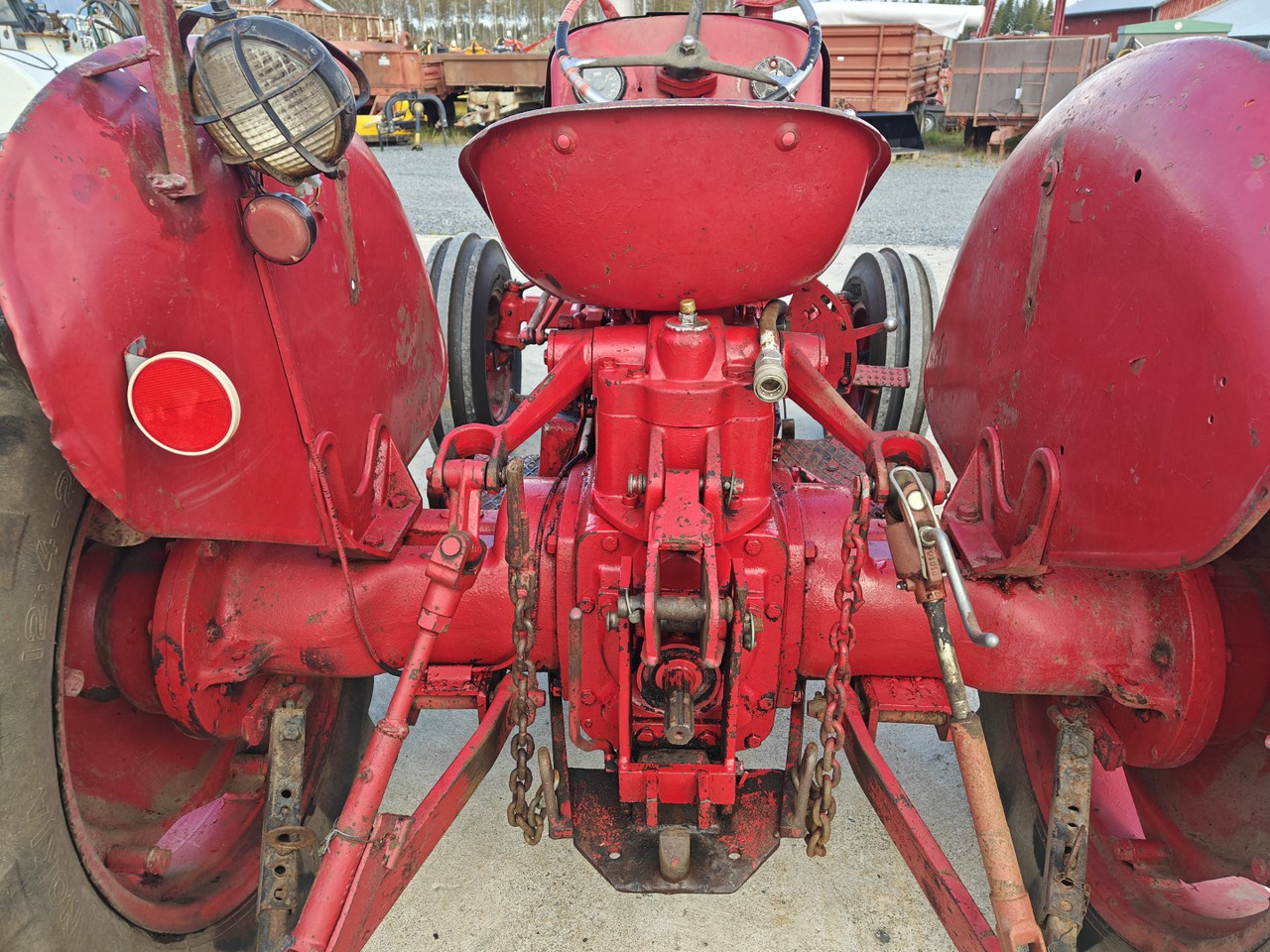 Farm tractor VALMET 361D: picture 12