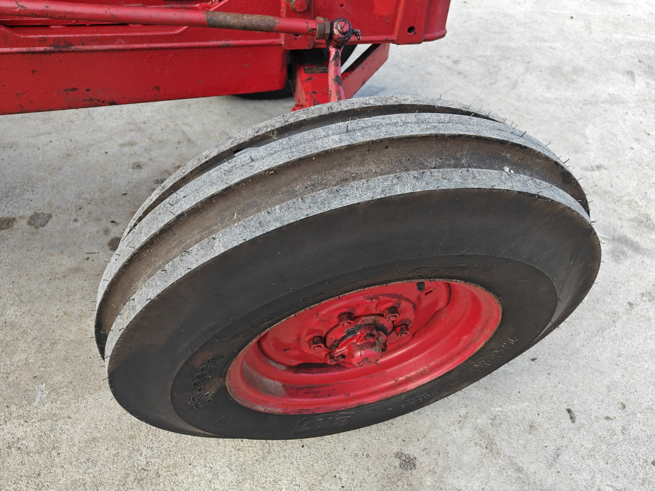 Farm tractor VALMET 361D: picture 8