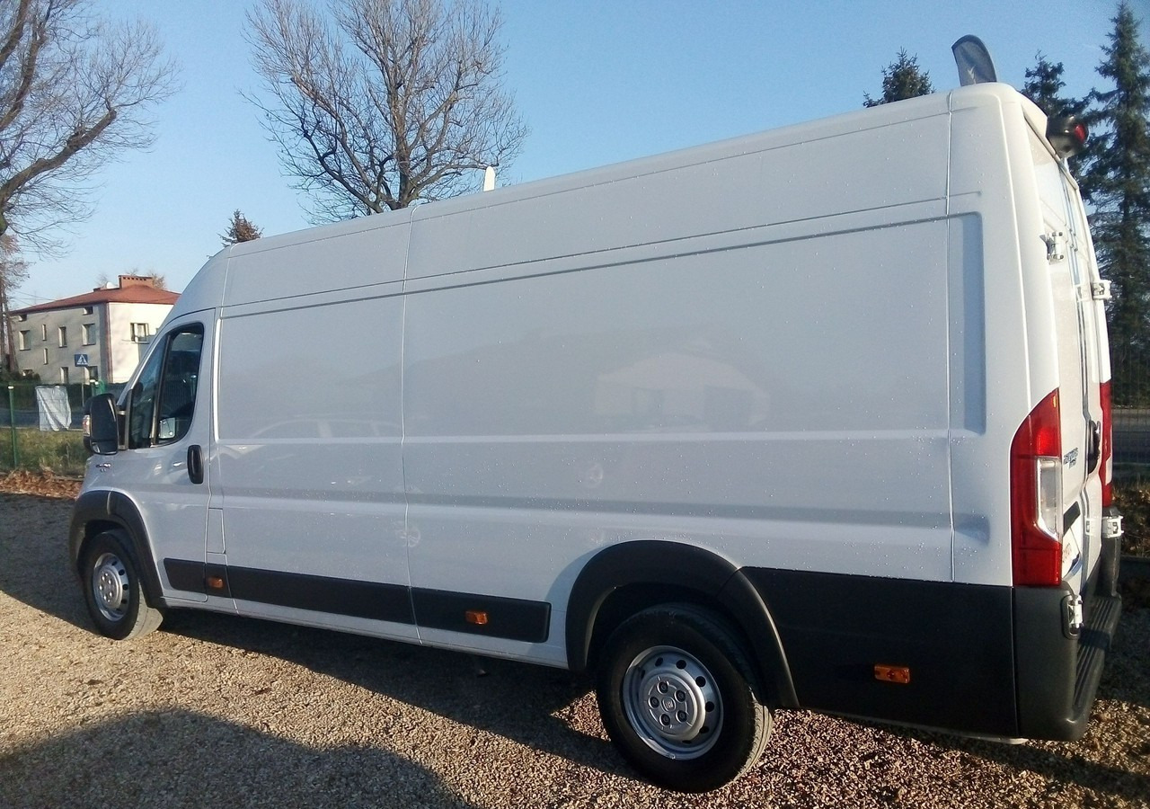 Fiat Ducato krajowy*jeden właściciel*klimatronic *kamera *fv 23%*driving advisor - Panel van: picture 5 Fiat Ducato krajowy*jeden właściciel*klimatronic *kamera *fv 23%*driving advisor - Panel van: picture 5