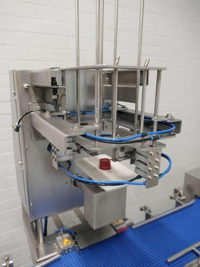 Van Rijn lidding machine - Packaging machinery: picture 5 Van Rijn lidding machine - Packaging machinery: picture 5
