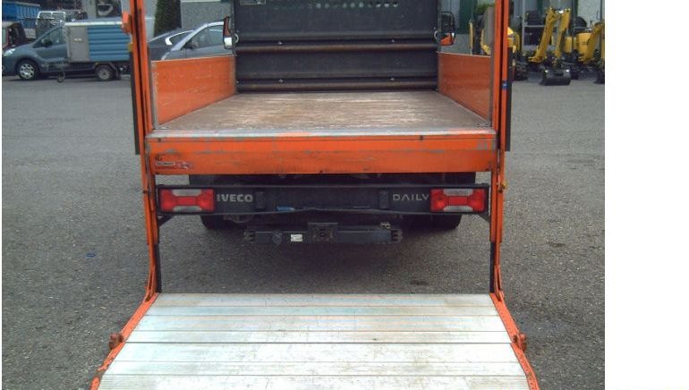 Iveco DAILYdaily 35-140 - Open body delivery van: picture 4 Iveco DAILYdaily 35-140 - Open body delivery van: picture 4