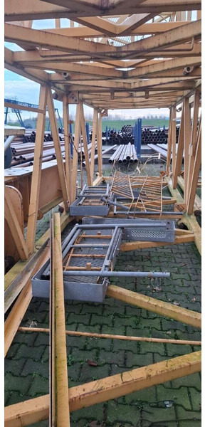 Liebherr 256HC reinforced 4,14m towers - Tower crane: picture 3 Liebherr 256HC reinforced 4,14m towers - Tower crane: picture 3