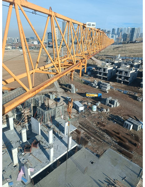 Liebherr 71EC-B, 2006yom, 36m huh, cross, cabin - Tower crane: picture 5 Liebherr 71EC-B, 2006yom, 36m huh, cross, cabin - Tower crane: picture 5