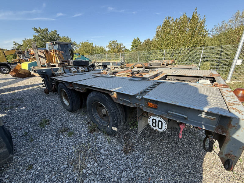 Liebherr 80km/h axeles 32K 35K 42K 50K 63K 71K 81K - Tower crane: picture 3 Liebherr 80km/h axeles 32K 35K 42K 50K 63K 71K 81K - Tower crane: picture 3