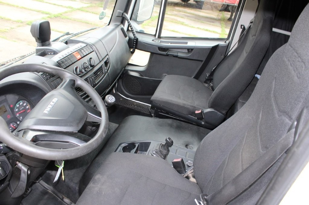 IVECO EUROCARGO 160 E320 + AGADOS - Curtain side truck: picture 5 IVECO EUROCARGO 160 E320 + AGADOS - Curtain side truck: picture 5