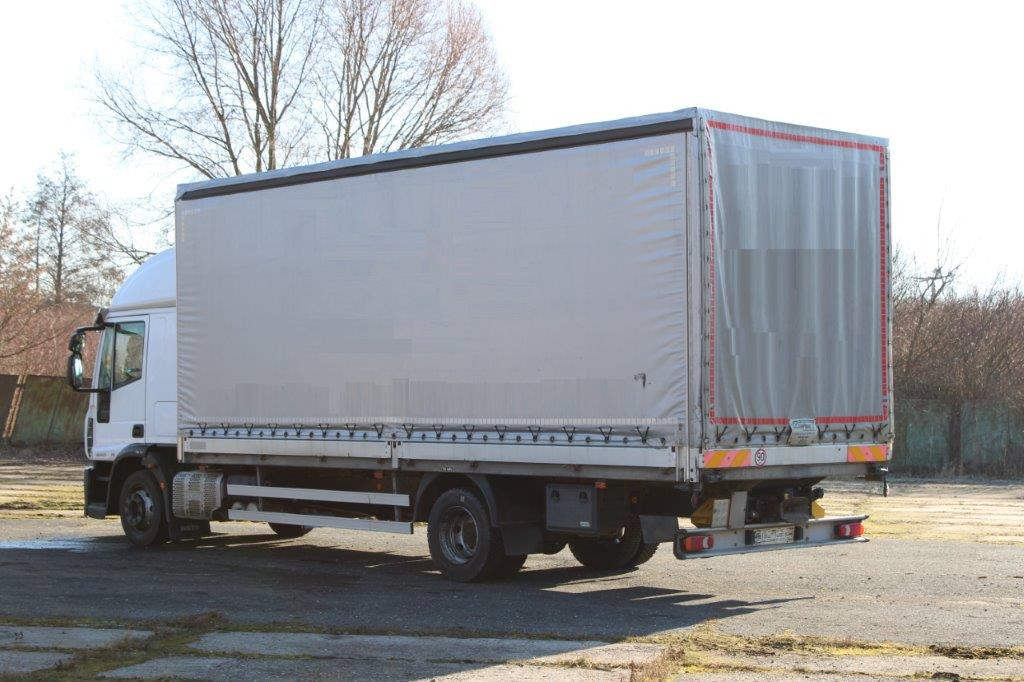 Iveco Eurocargo 120E25 - Curtain side truck: picture 4 Iveco Eurocargo 120E25 - Curtain side truck: picture 4