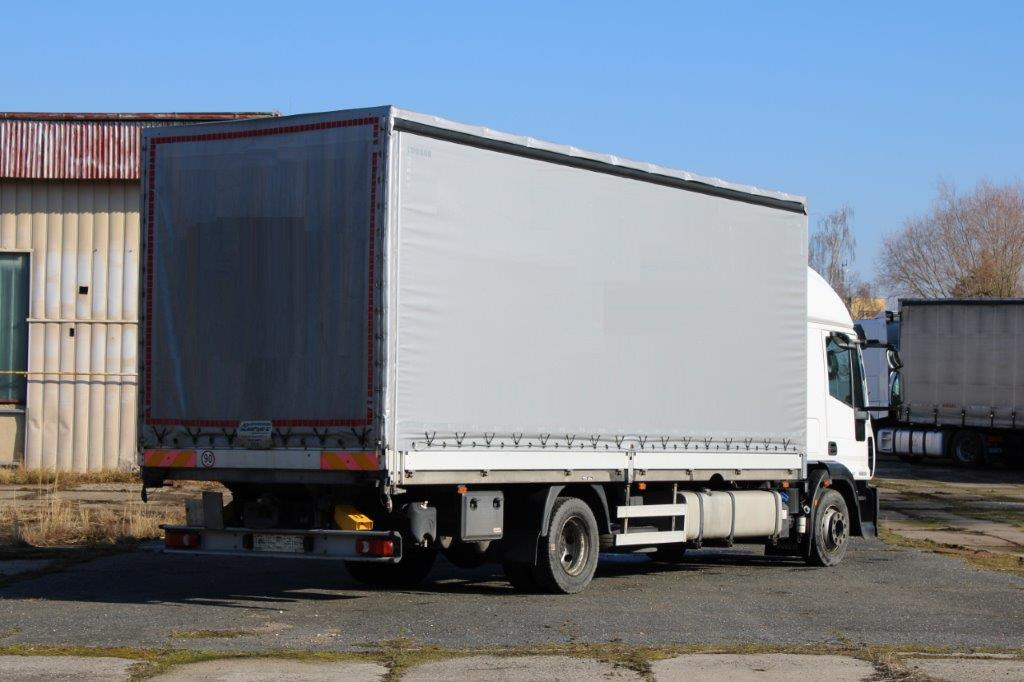 Iveco Eurocargo 120E25 - Curtain side truck: picture 3 Iveco Eurocargo 120E25 - Curtain side truck: picture 3