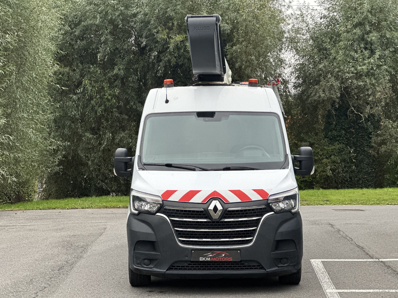 RENAULT Master - Closed box van: picture 2 RENAULT Master - Closed box van: picture 2