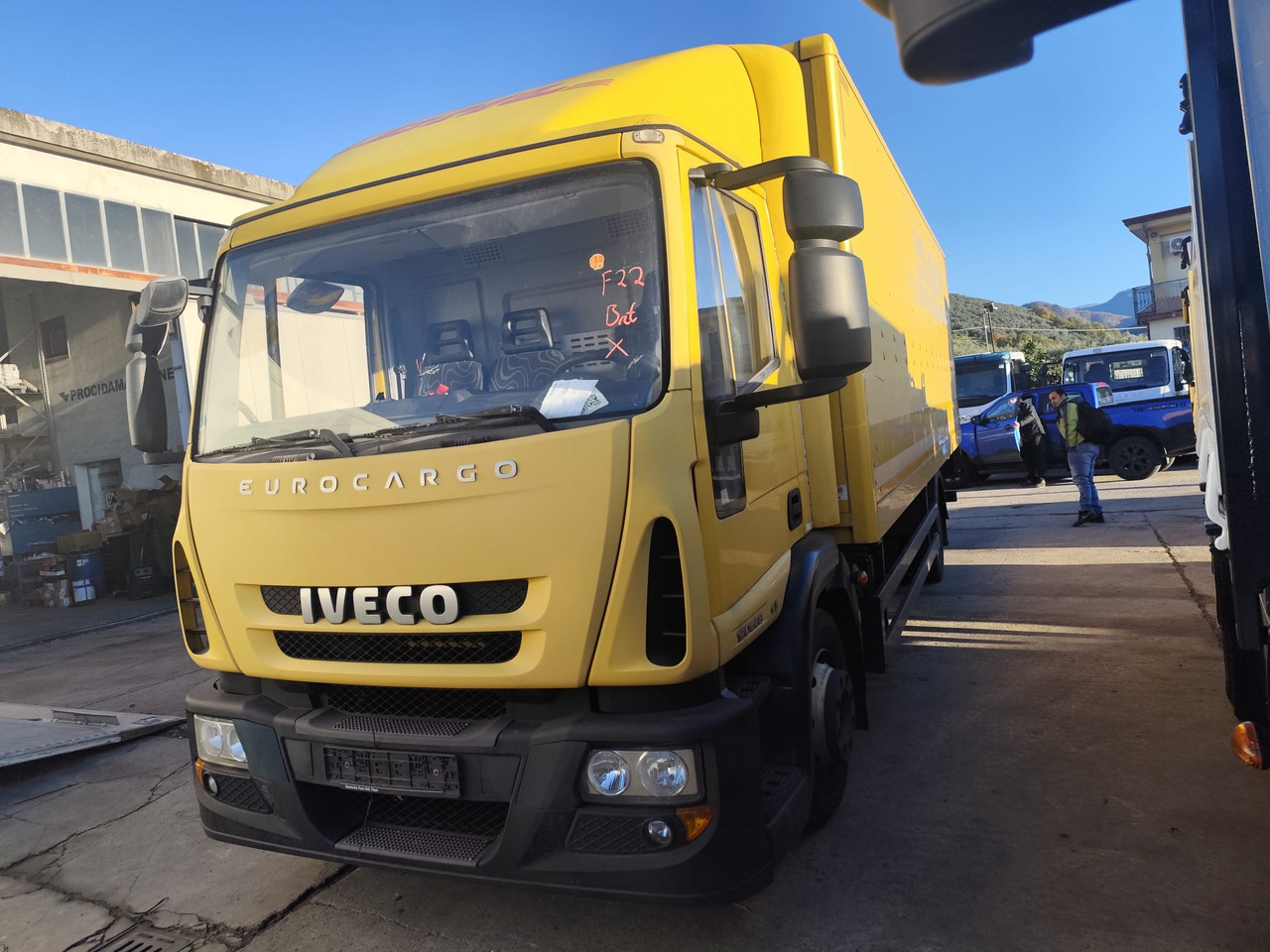 IVECO EUROCARGO 120E28P - Cab chassis truck: picture 1 IVECO EUROCARGO 120E28P - Cab chassis truck: picture 1