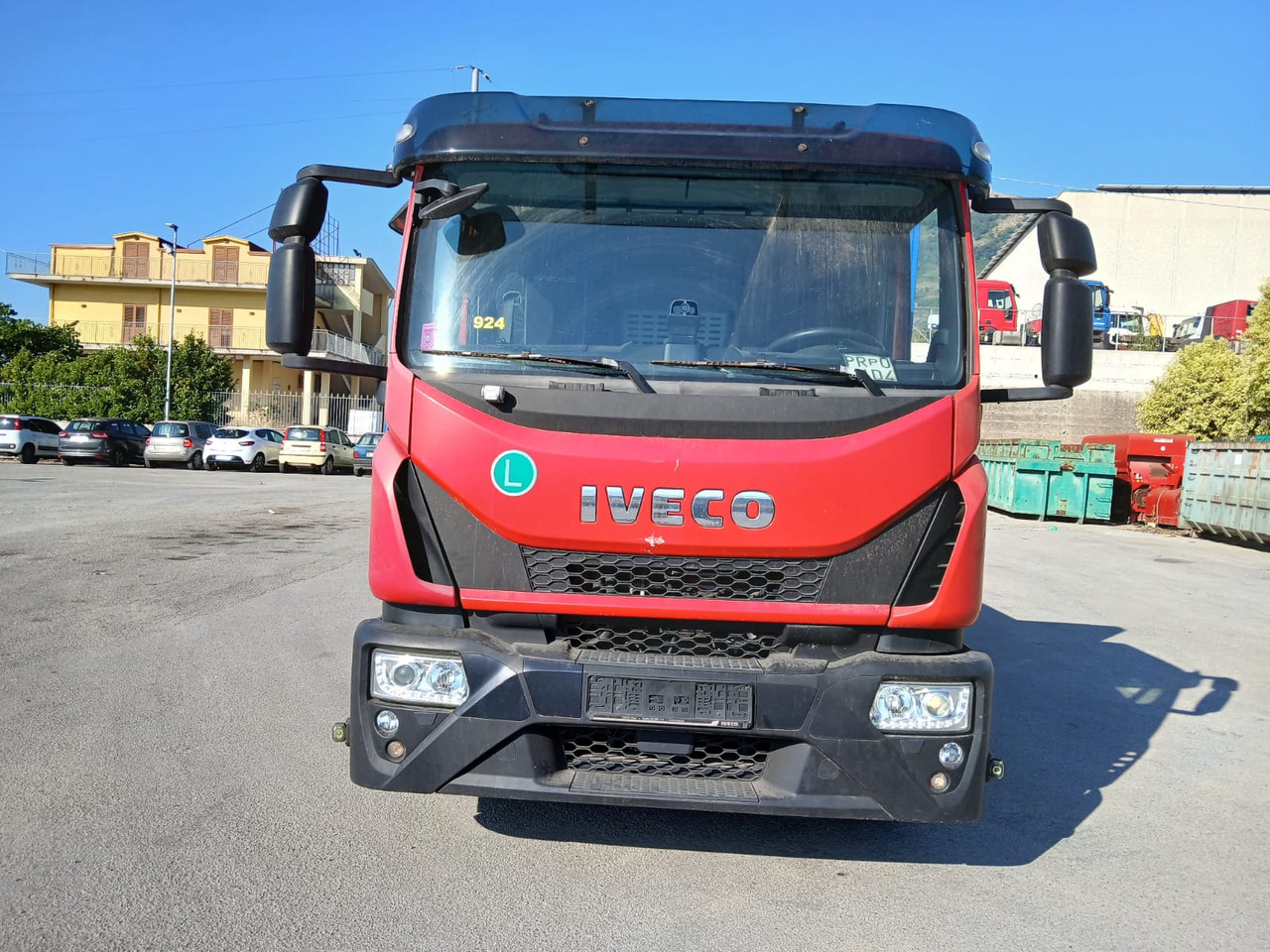 IVECO EUROCARGO 150-280 - Hook lift truck: picture 4 IVECO EUROCARGO 150-280 - Hook lift truck: picture 4