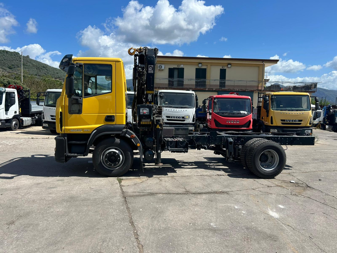 IVECO EUROCARGO 160E30 - Crane truck: picture 3 IVECO EUROCARGO 160E30 - Crane truck: picture 3