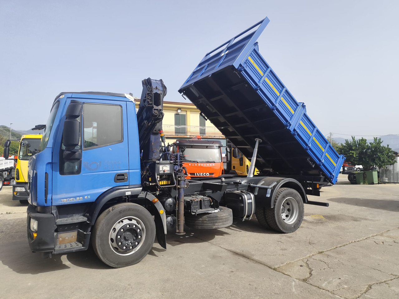 IVECO EUROCARGO 190EL28 - Crane truck, Tipper: picture 3 IVECO EUROCARGO 190EL28 - Crane truck, Tipper: picture 3