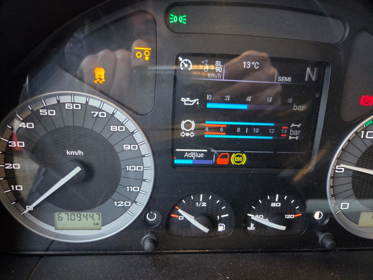 IVECO S-WAY AS260S48 Y - Dropside/ Flatbed truck: picture 3 IVECO S-WAY AS260S48 Y - Dropside/ Flatbed truck: picture 3