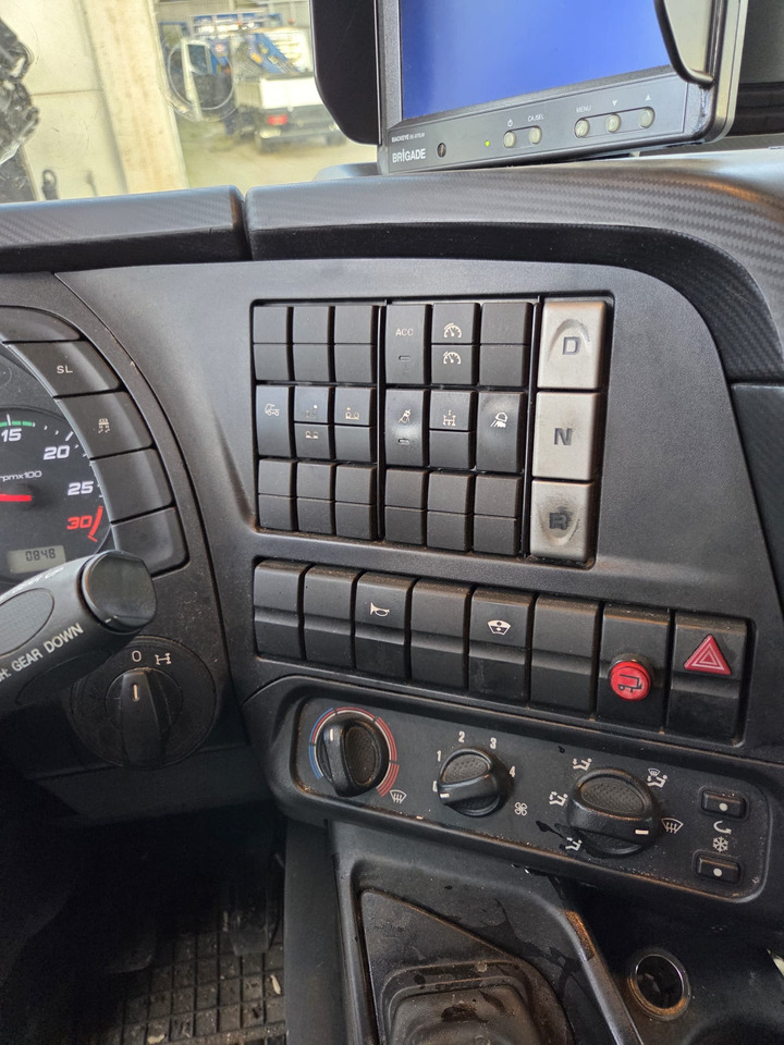 IVECO STRALIS 260S36 - Dropside/ Flatbed truck, Crane truck: picture 3 IVECO STRALIS 260S36 - Dropside/ Flatbed truck, Crane truck: picture 3