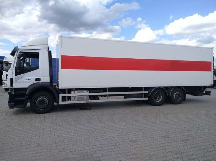 IVECO STRALIS AD 260S31 XP - Box truck: picture 2 IVECO STRALIS AD 260S31 XP - Box truck: picture 2