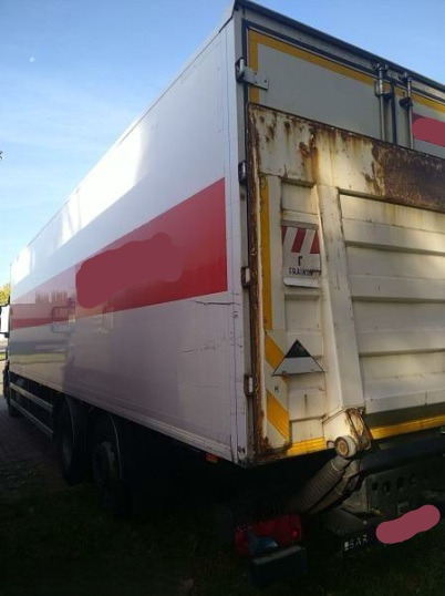 IVECO STRALIS AD 260S31 XP - Box truck: picture 3 IVECO STRALIS AD 260S31 XP - Box truck: picture 3